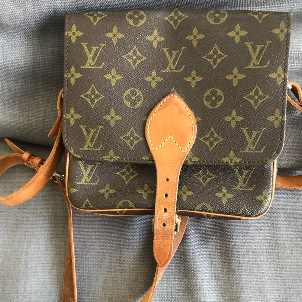 Authentic Refurbished Louis Vuitton Catouchiere MM